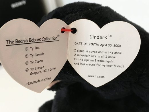 Ty Beanie Baby Collection, Bear „Cinders“  (2000)