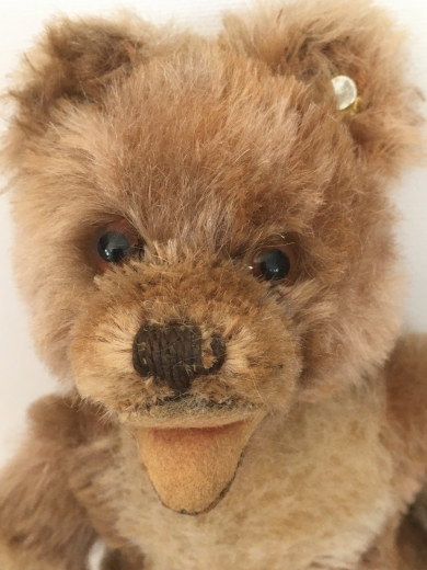 Antiker Bär “Lully” von Steiff