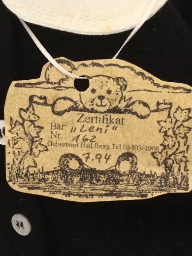 Künstlerbär : Leni (1994)