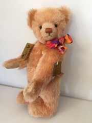 Teddybär „Melba“ von Grisly  , Mohair-Collection