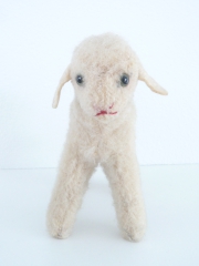 Lamm “Lamby“ hergestellt von Steiff