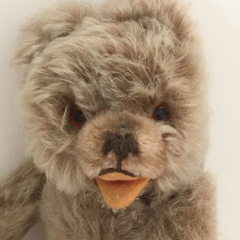 Antique small teddy „B“ (20 cm)