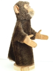 Hand puppet monkey „Jocko; by Steiff