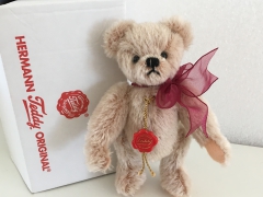 Annual bear 2002  by Hermann-Teddy Original